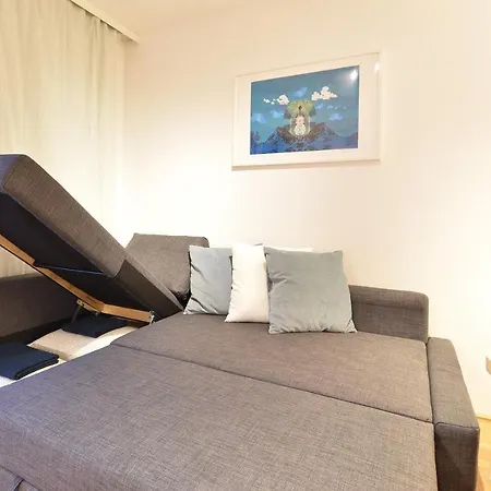Apartman Large 6 Beds Flat Family Friendly With Private Parking *