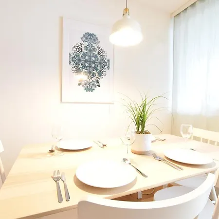 Appartement Large 6 Beds Flat Family Friendly With Private Parking Innsbruck