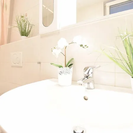 Appartement Large 6 Beds Flat Family Friendly With Private Parking *