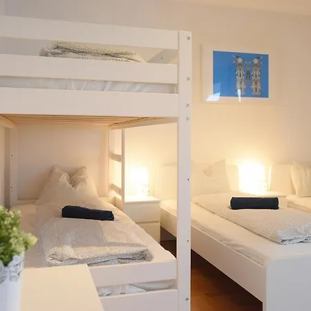 Large 6 Beds Flat Family Friendly With Private Parking * Innsbruck