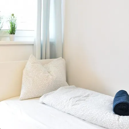 Appartement Large 6 Beds Flat Family Friendly With Private Parking