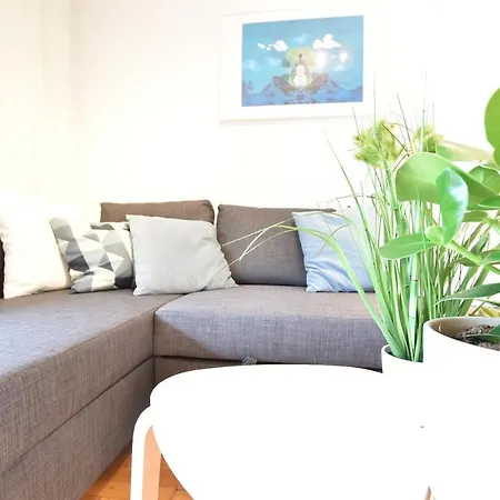 Appartement Large 6 Beds Flat Family Friendly With Private Parking